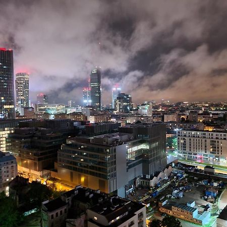 Platinum Towers Apartment With Parking By Renters Prestige Warszawa Eksteriør billede
