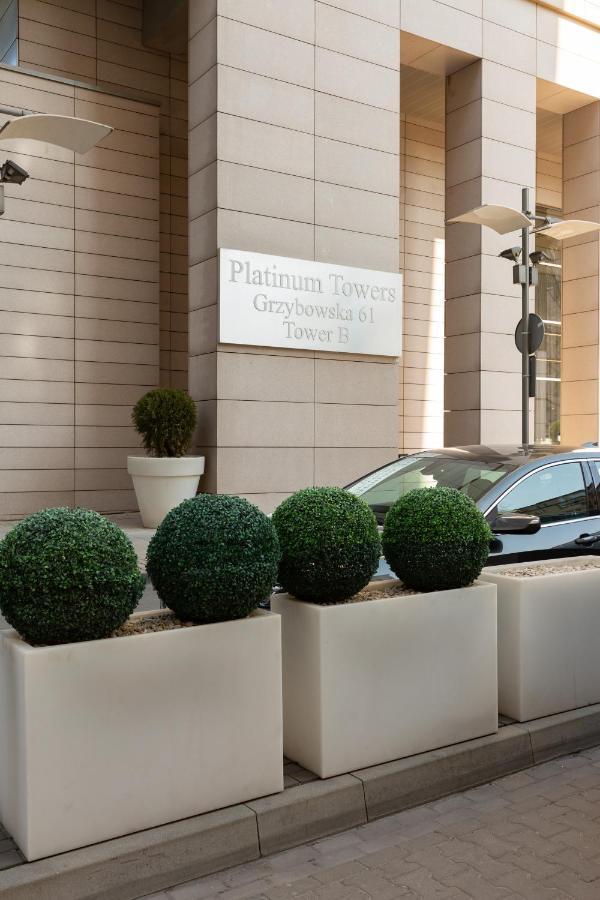 Platinum Towers Apartment With Parking By Renters Prestige Warszawa Eksteriør billede