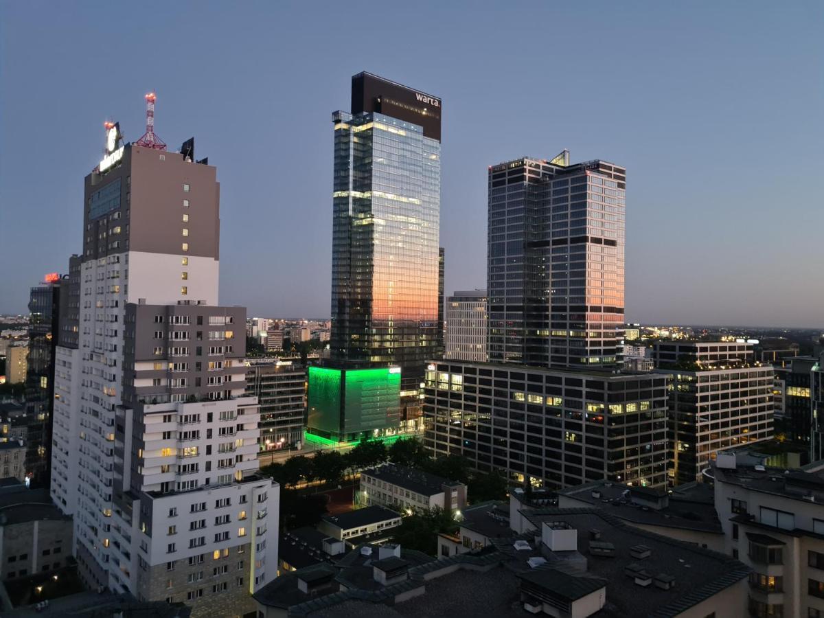 Platinum Towers Apartment With Parking By Renters Prestige Warszawa Eksteriør billede